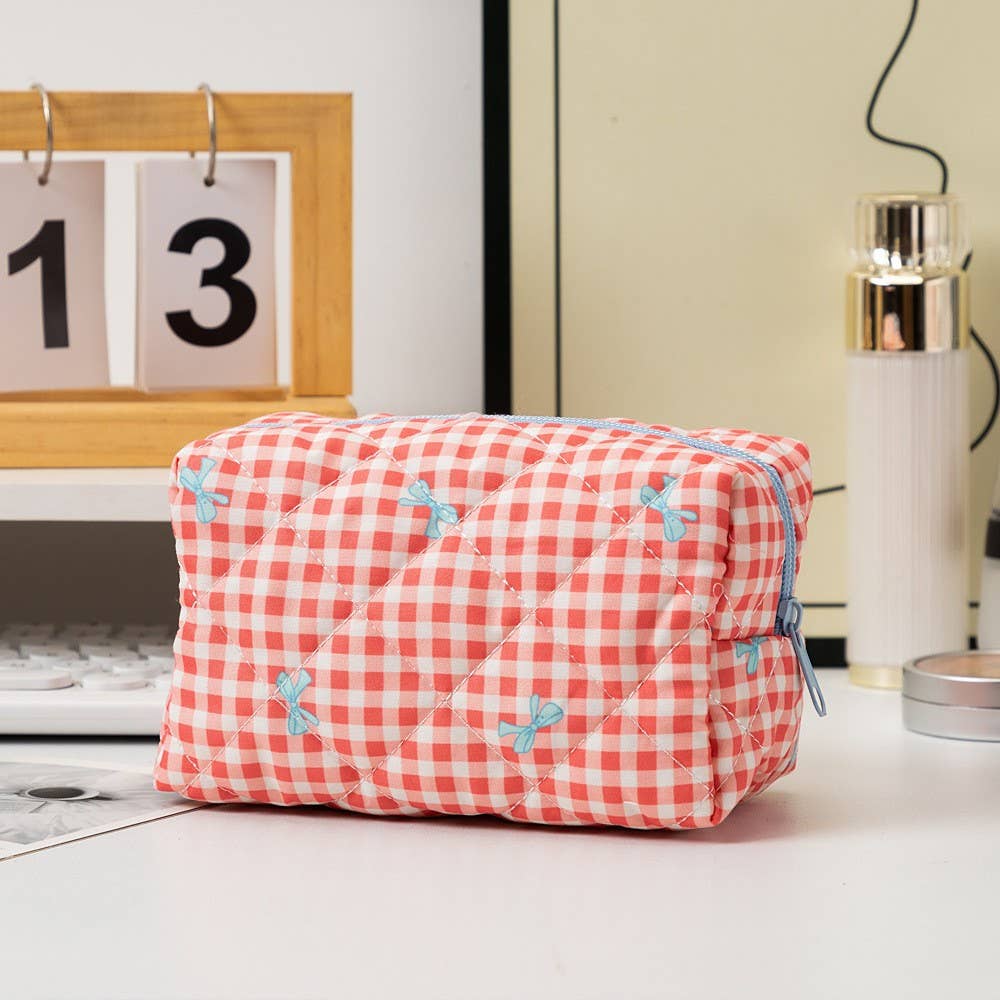 Medium Quilted Make Up Pouch